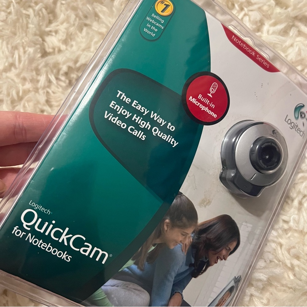 NIB Logitech Web Cam - Picture 2 of 4